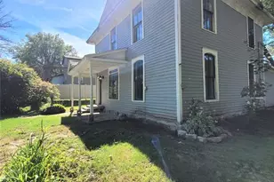 104 Court St, Neillsville, WI 54456 - Photo 2