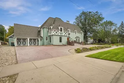 1615 Park Avenue, Eau Claire, WI 54701 - Photo 2