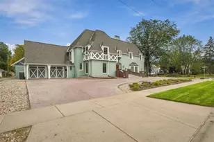 1615 Park Ave, Eau Claire, WI 54701 - Photo 2