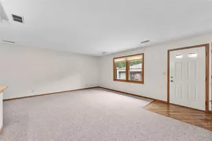 3319 Garner St, Eau Claire, WI 54701 - Photo 8