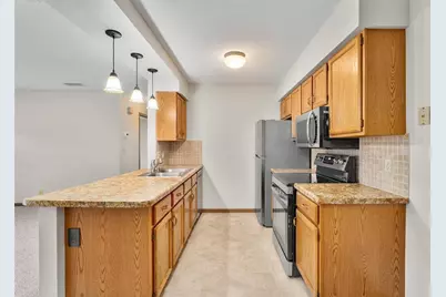 3319 Garner Street, Eau Claire, WI 54701 - Photo 10