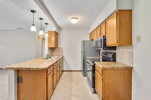3319 Garner St, Eau Claire, WI 54701 - Photo 10