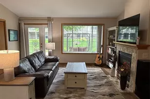 4222 W Robin Meadows Ln, Eau Claire, WI 54701 - Photo 2