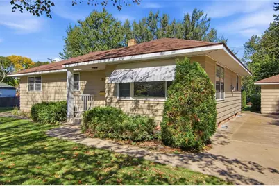 1816 Taft Avenue, Eau Claire, WI 54701 - Photo 2