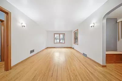 1014 5th Avenue, Menomonie, WI 54751 - Photo 4