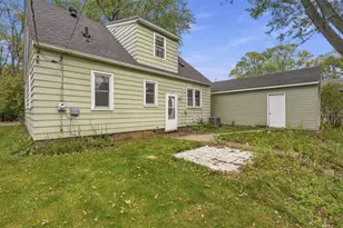 2445 Harrision St, Eau Claire, WI 54703 - Photo 12