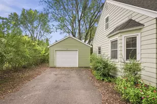 2445 Harrision St, Eau Claire, WI 54703 - Photo 16