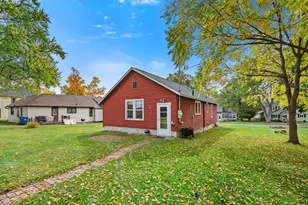 113 7th Ave, Shell Lake, WI 54871 - Photo 4