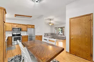2704 Hemlock Ln, Eau Claire, WI 54703 - Photo 10