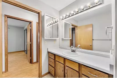 2704 Hemlock Lane, Eau Claire, WI 54703 - Photo 14