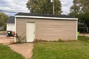 528 Niagara St, Eau Claire, WI 54703 - Photo 12