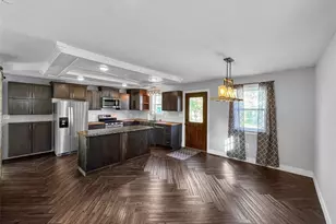 1102 Newman St, Bloomer, WI 54724 - Photo 8