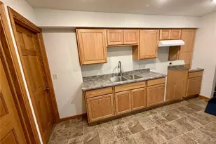 2519 Peebles St, Eau Claire, WI 54703 - Photo 6
