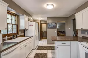 4610 Woodstock Ct, Eau Claire, WI 54701 - Photo 8