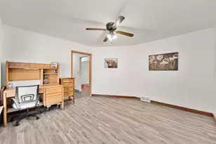 1703 Lloyd Ave, Eau Claire, WI 54701 - Photo 4