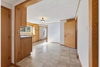 319 S Peterson Avenue, Blair, WI 54616 - Photo 8