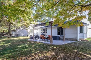 2922 Wayland Ct, Eau Claire, WI 54703 - Photo 10