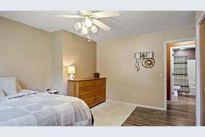 2922 Wayland Court, Eau Claire, WI 54703 - Photo 20