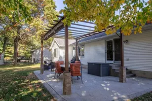 2922 Wayland Ct, Eau Claire, WI 54703 - Photo 8