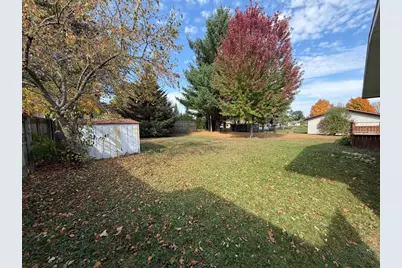 1435 York St, Bloomer, WI 54724 - Photo 8