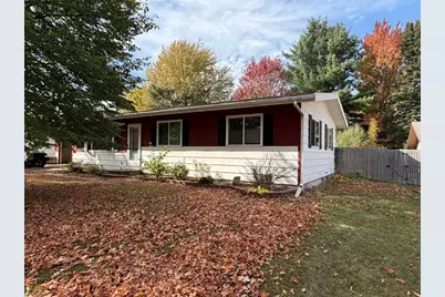 1435 York St, Bloomer, WI 54724 - Photo 2