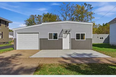 513 Main Street, Augusta, WI 54722 - Photo 1