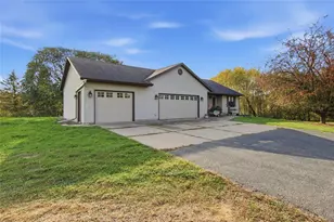 E9412 690th Ave, Elk Mound, WI 54739 - Photo 34