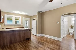 219 E Perkins St, Augusta, WI 54722 - Photo 2