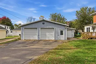 110 W Perkins St, Augusta, WI 54722 - Photo 28