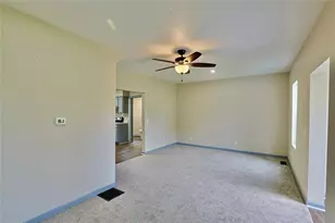 107 4th St, Menomonie, WI 54751 - Photo 6