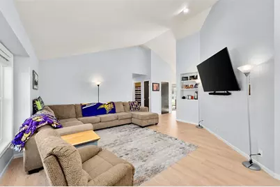 332 W Hamilton Avenue, Eau Claire, WI 54701 - Photo 6