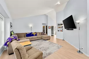 332 W Hamilton Ave, Eau Claire, WI 54701 - Photo 6