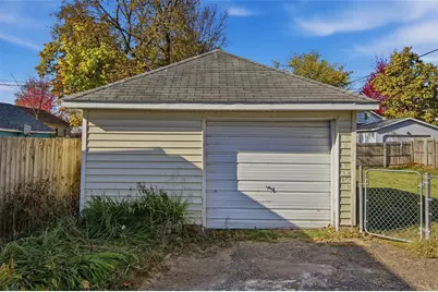 2422 4th Street, Eau Claire, WI 54703 - Photo 30