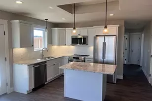 5511 Cottage Ln, Eau Claire, WI 54701 - Photo 2