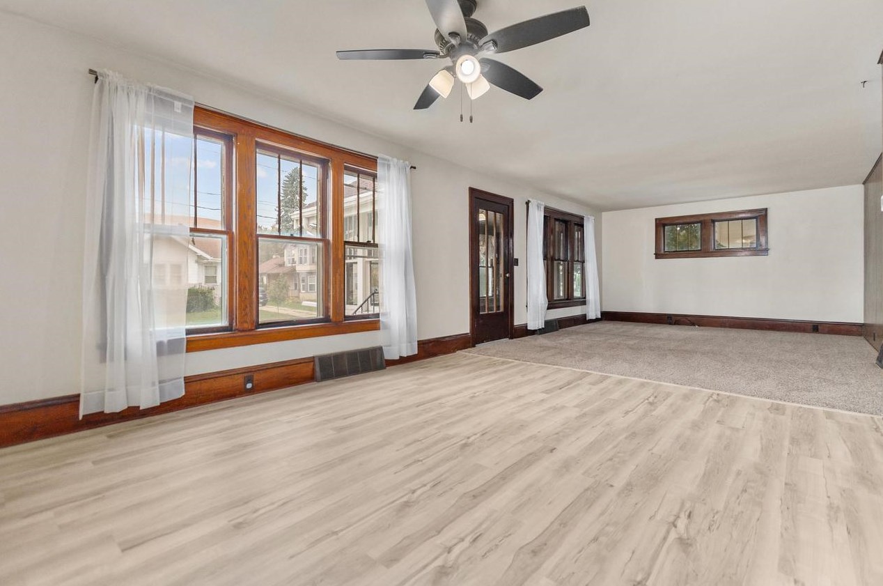 1234 Cedar St, Oshkosh WI  54901-3626 exterior