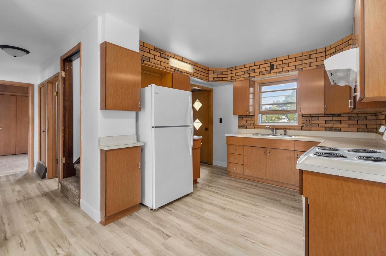1234 Cedar St, Oshkosh WI  54901-3626 exterior