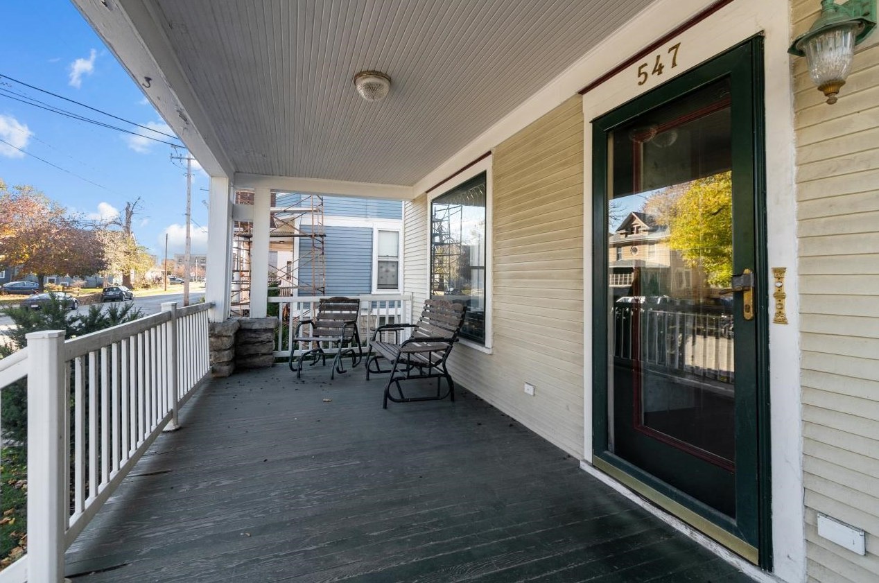 547 Jefferson St, Oshkosh, WI 54901-4922