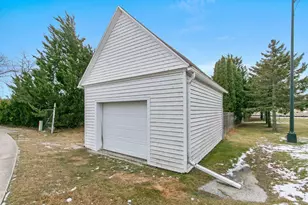 110 Hathaway Dr, Kewaunee, WI 54216 - Photo 14