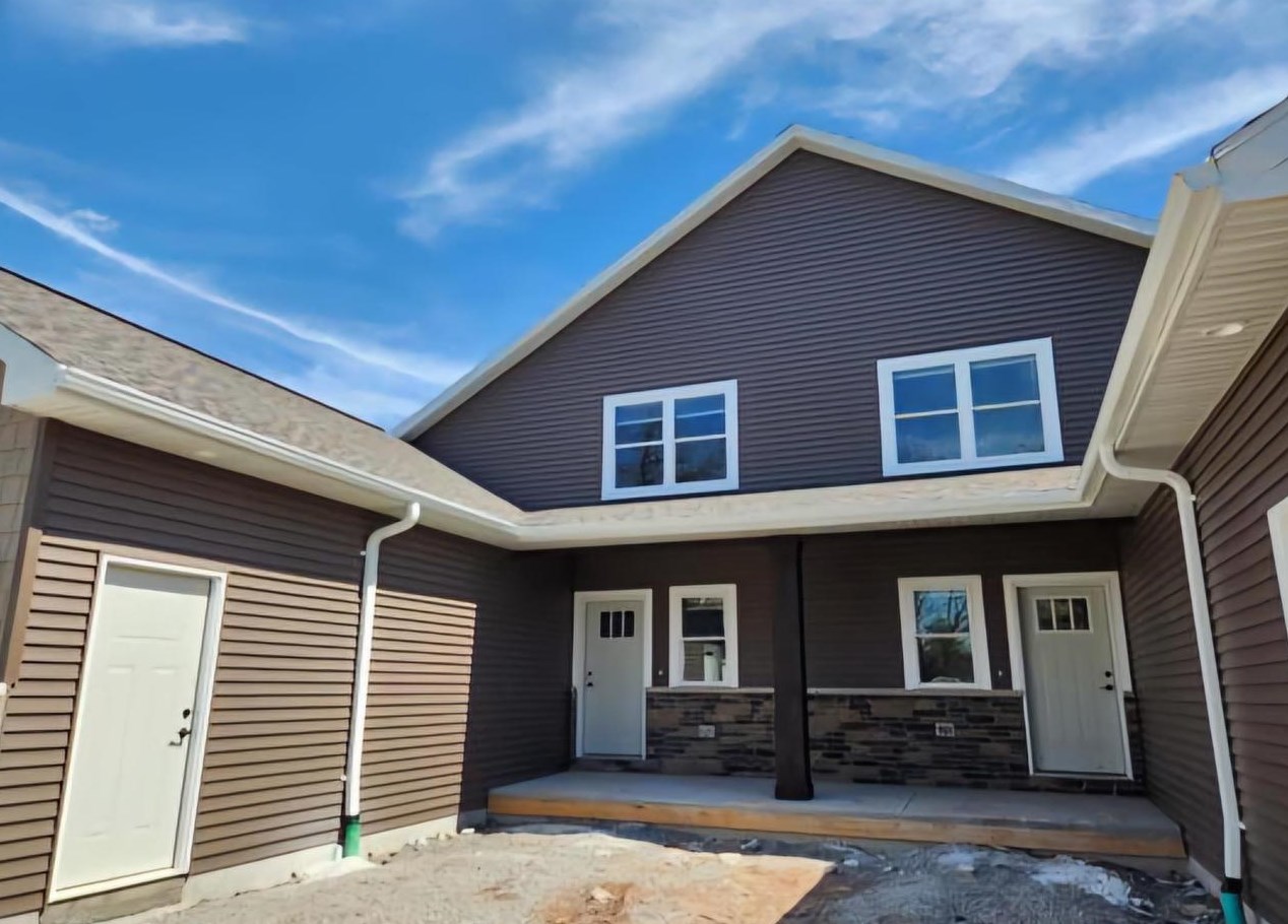 582 Grove St, Oshkosh, WI 54901-4608