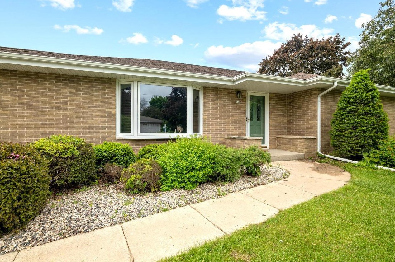 531 Monroe St, Cato, WI 54230-9502