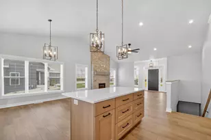 1386 Lighthouse Village Rd, Fond du Lac, WI 54937 - Photo 8