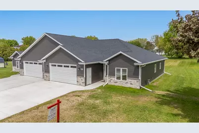 208 W National Avenue, Brillion, WI 54110 - Photo 54