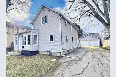 925 Jefferson Street, Oshkosh, WI 54901 - Photo 1