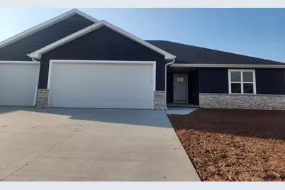 2021 Red Fox Lane, Kaukauna, WI 54130 - Photo 2