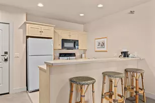 107 N 1st Ave #223/225, Sturgeon Bay, WI 54235 - Photo 10