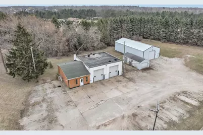 2584 Bay Settlement Road, Green Bay, WI 54311 - Photo 1