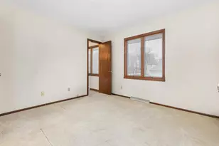 2151 Sunrise Dr, Appleton, WI 54914 - Photo 36