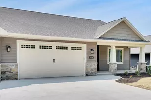 1419 Prairie Lake Cir, Neenah, WI 54956 - Photo 24