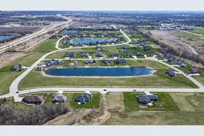 1126 Ducharme Parkway, Fond du Lac, WI 54935 - Photo 4