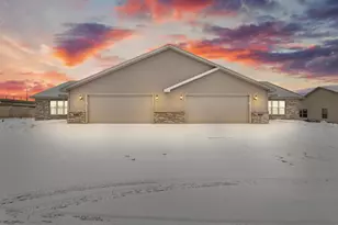 316 Twilight Trail, Fond du Lac, WI 54937 - Photo 1